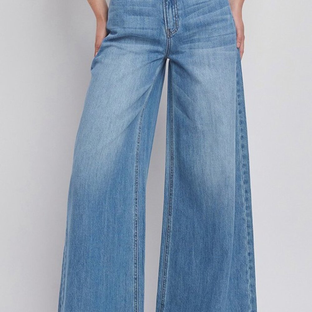 Super High Rise Wide Leg Jeans - Picture 3 of 4